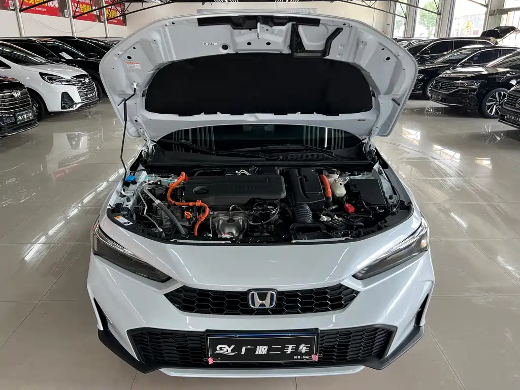 Honda Civic 2025 — фото 18