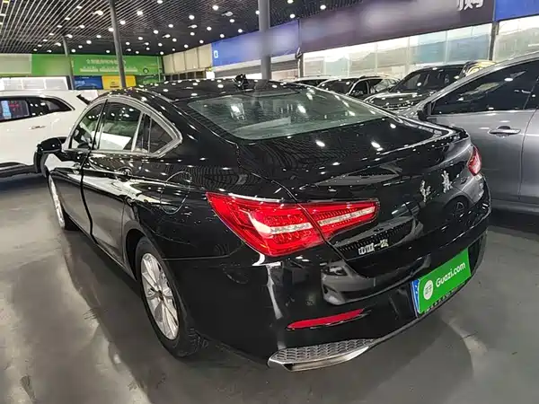 Hongqi H5 2019