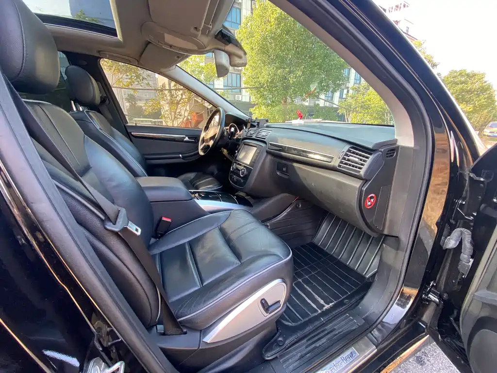 Mercedes-Benz R-Class 2017 — фото 12