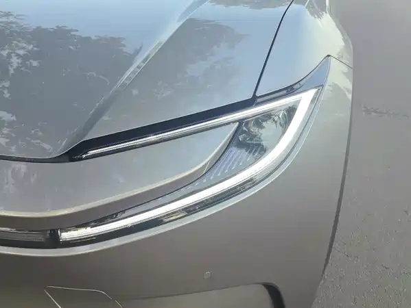 Toyota bZ5 2026