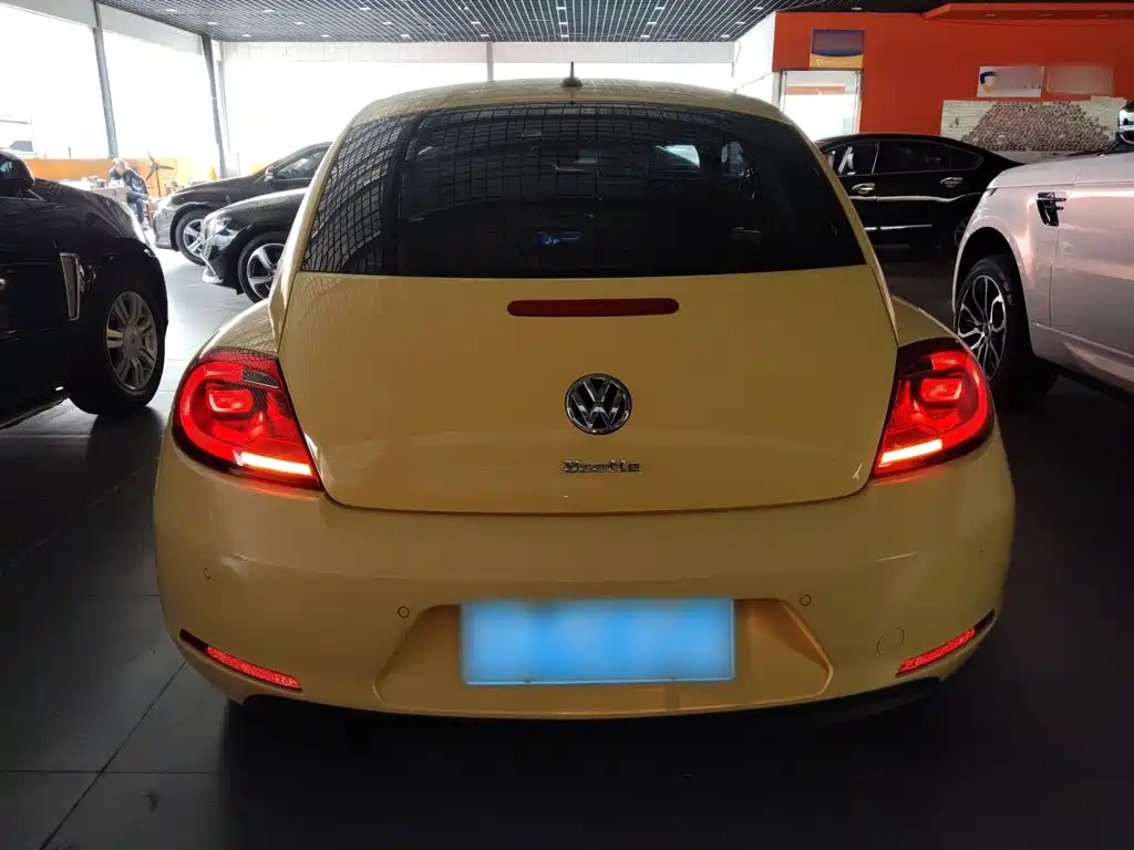 Volkswagen Beetle 2015
