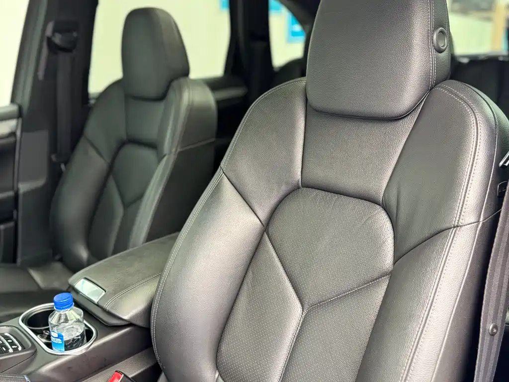 Porsche Cayenne 2016 — фото 13
