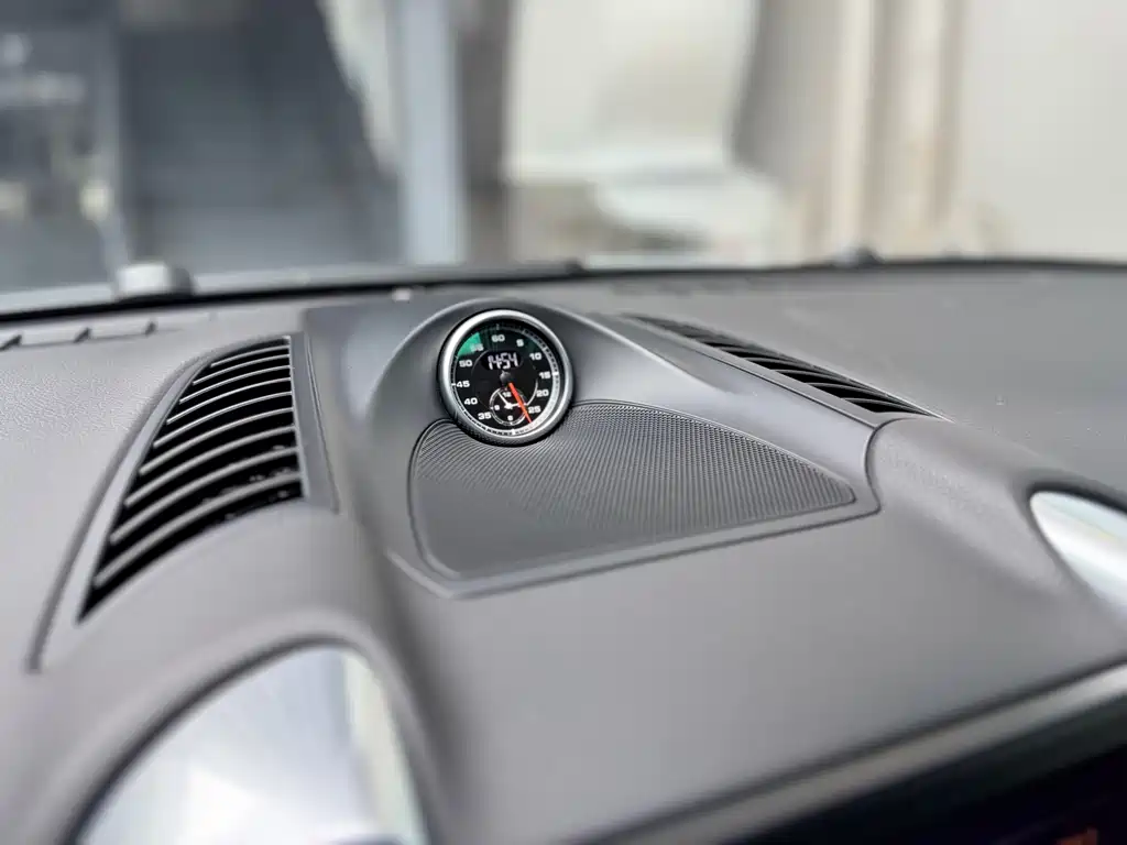 Porsche Cayenne 2016 — фото 19
