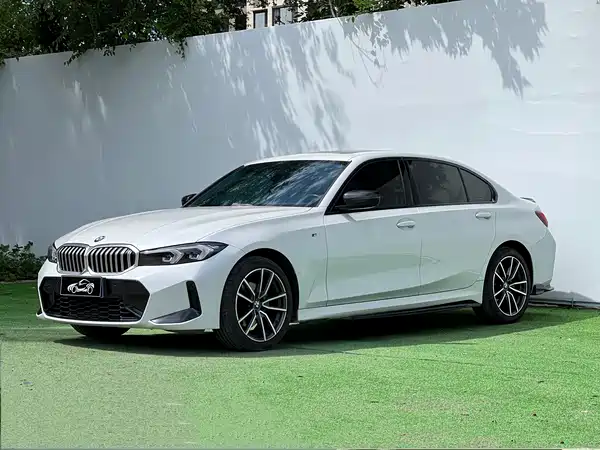 BMW 3 Series 2023