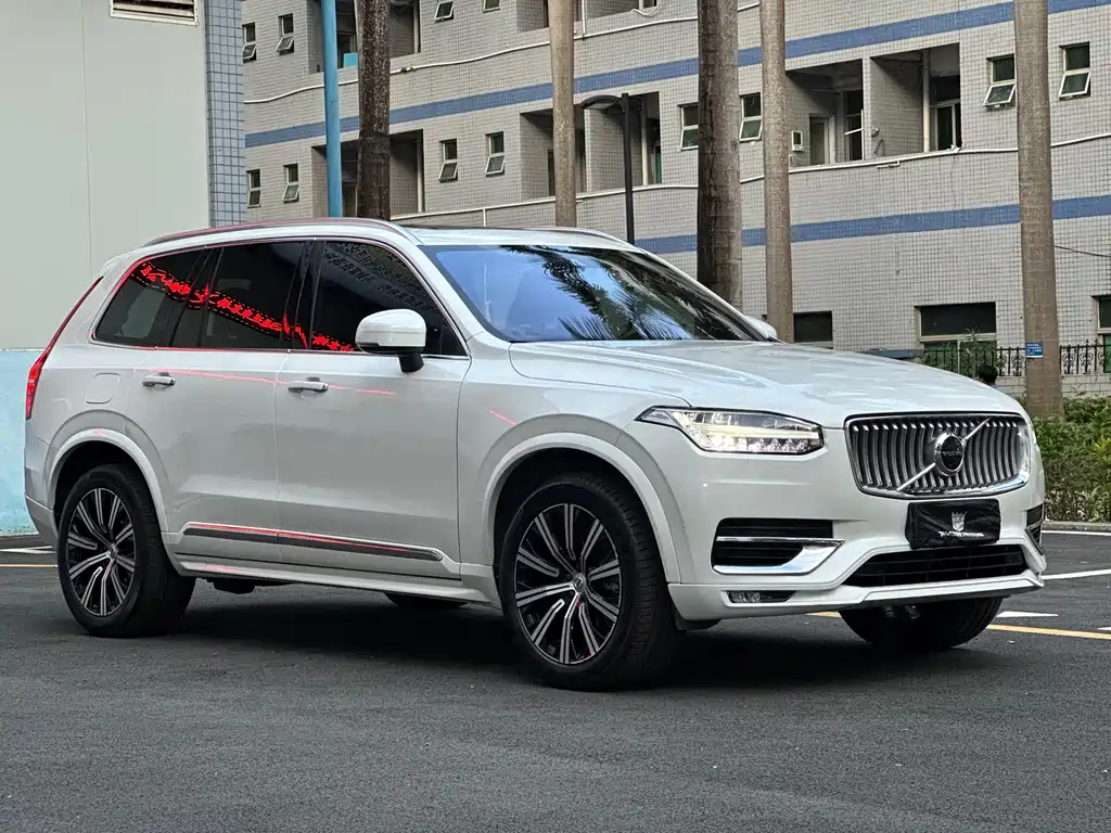Volvo XC90 2021