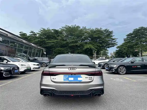 Audi A7L 2024