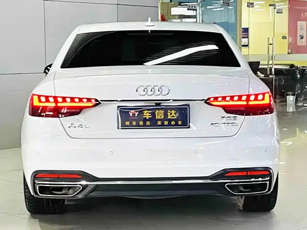 Audi A4L 2021