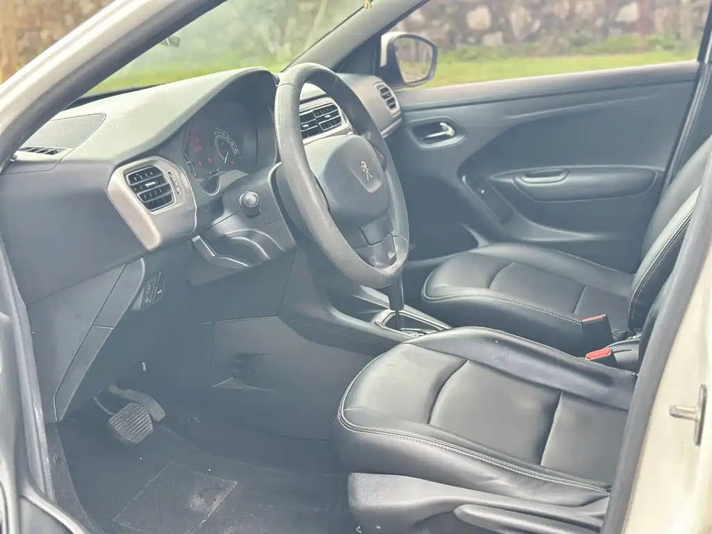 Peugeot 301 2015
