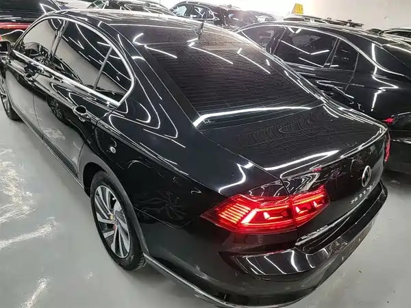 Volkswagen Magotan PHEV 2022