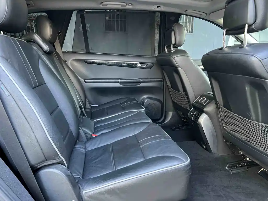 Mercedes-Benz R-Class 2016 — фото 18