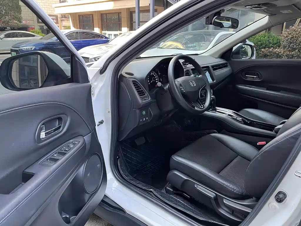 Honda Vezel 2020 — фото 10