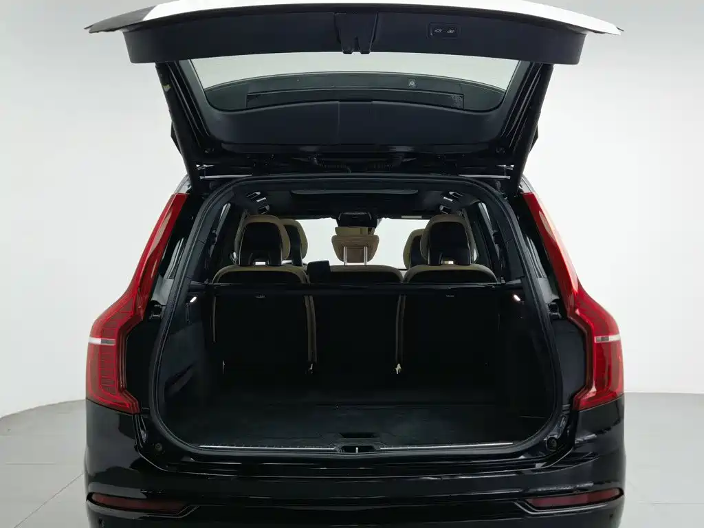 Volvo XC90 2016 — фото 16