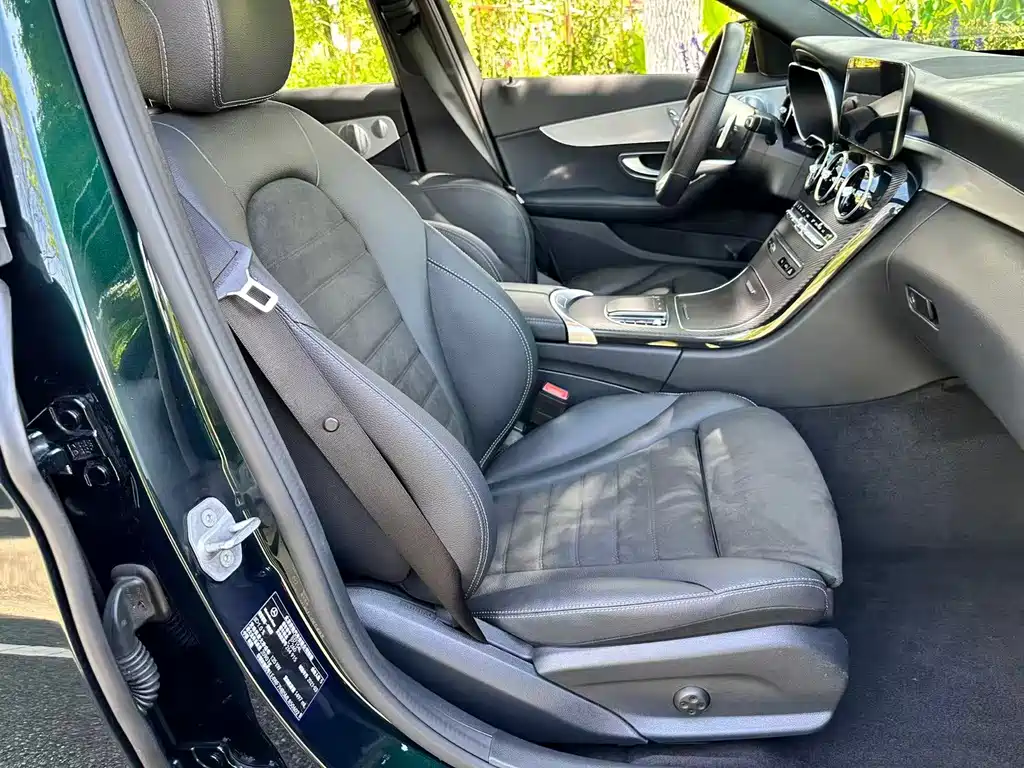 Mercedes-Benz C-Class 2021 — фото 18