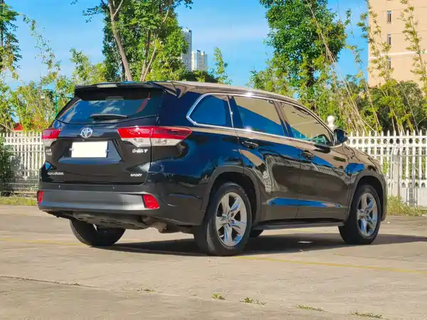 Toyota Highlander 2019