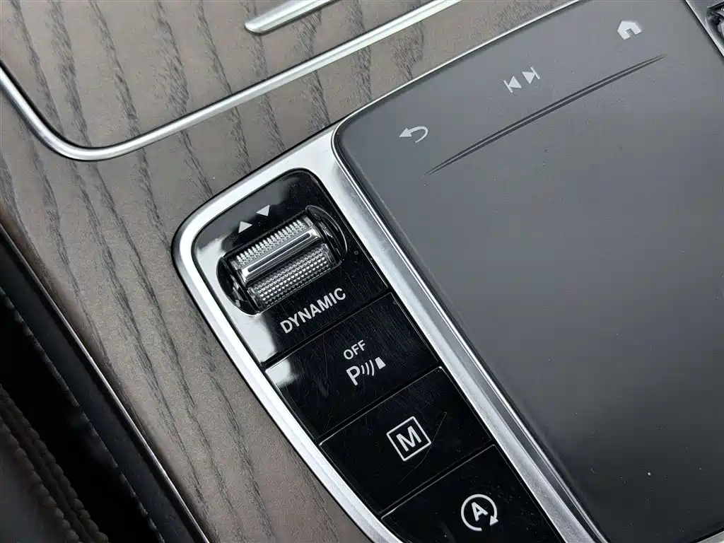 Mercedes-Benz GLC 2020 — фото 21