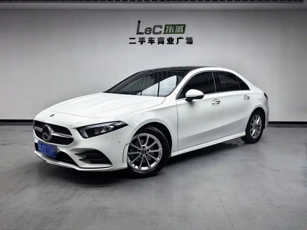 Mercedes-Benz A-Class 2023 — фото 1