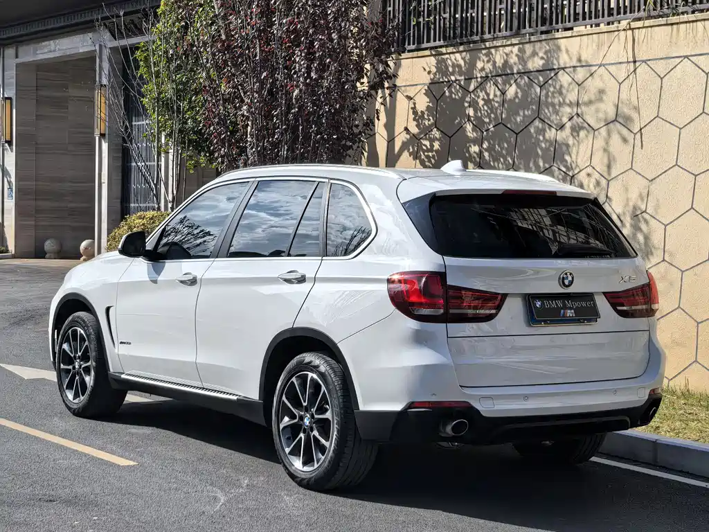 BMW X5 2014 — фото 25