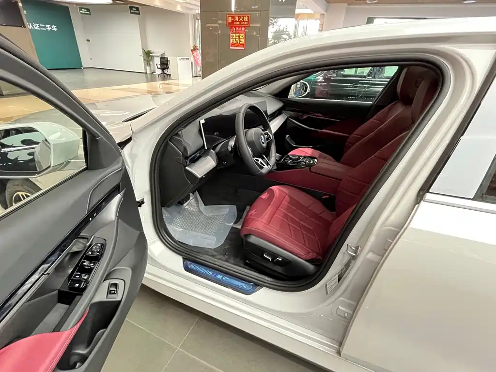 BMW 5 Series 2026