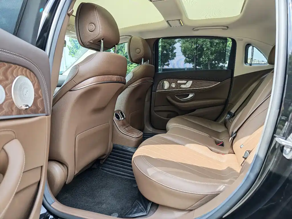 Mercedes-Benz E-Class 2023