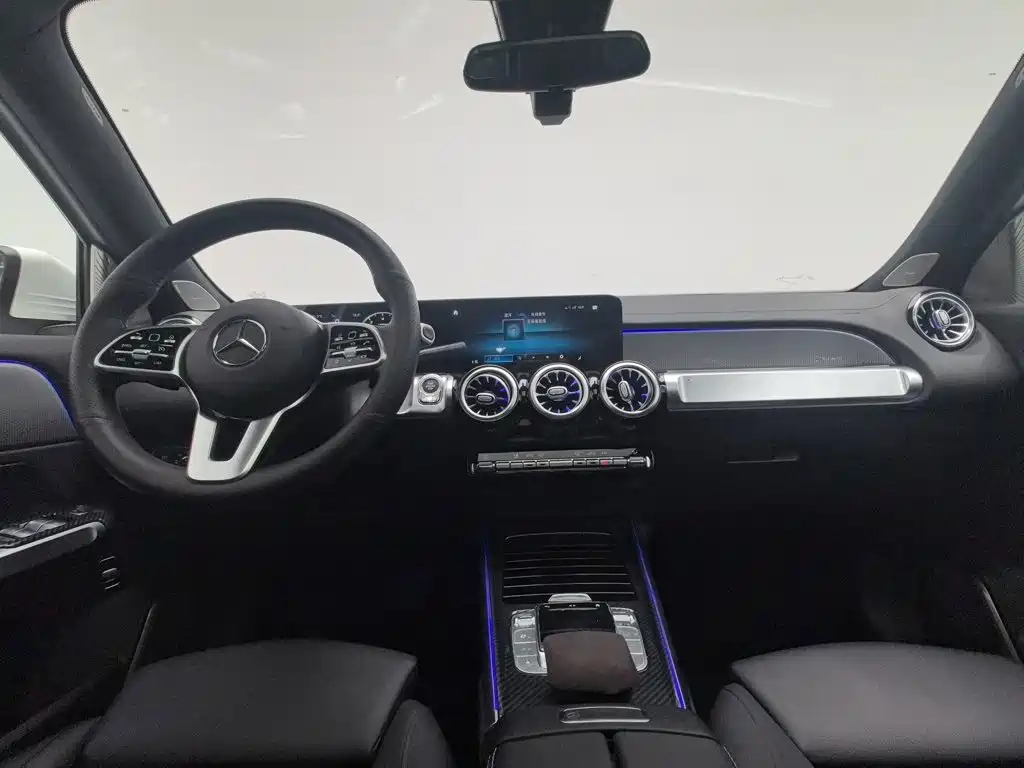 Mercedes-Benz GLB 2021