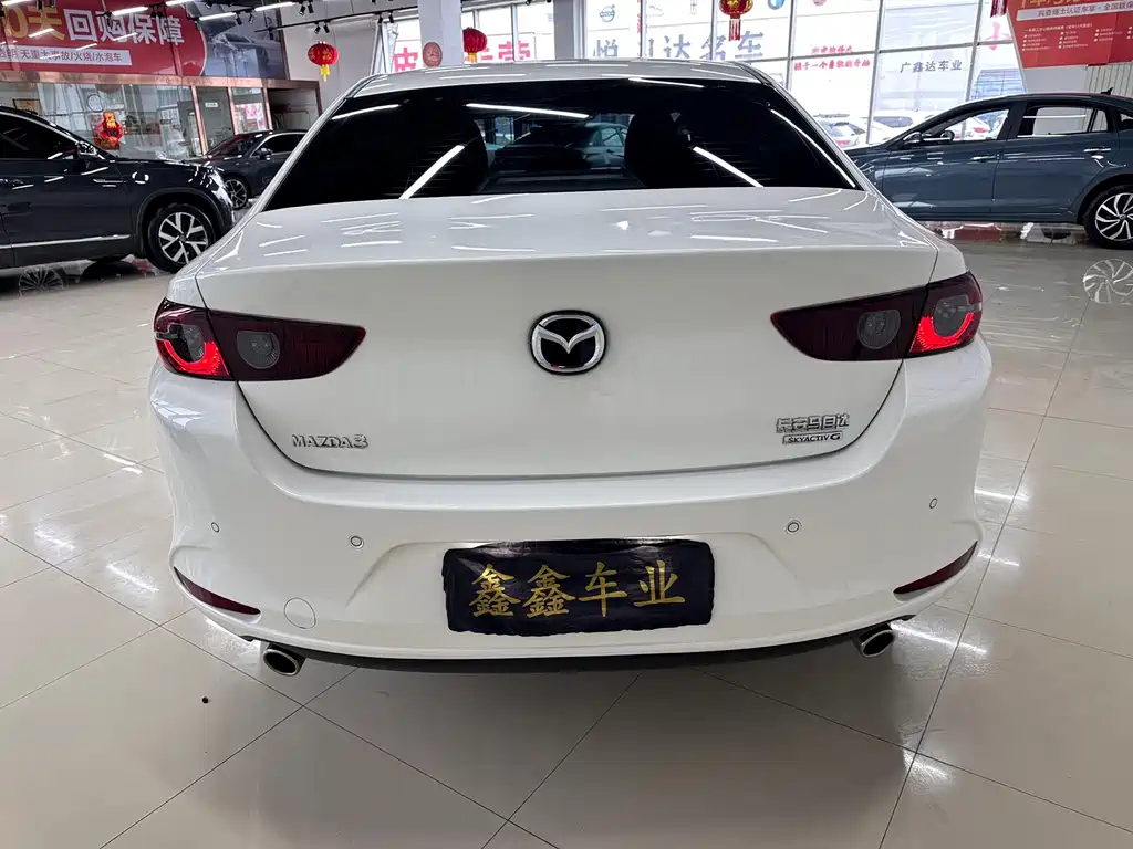 Mazda 3 Axela 2023