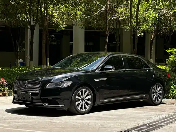 Lincoln Continental 2017