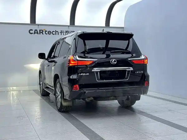 Lexus LX 2016