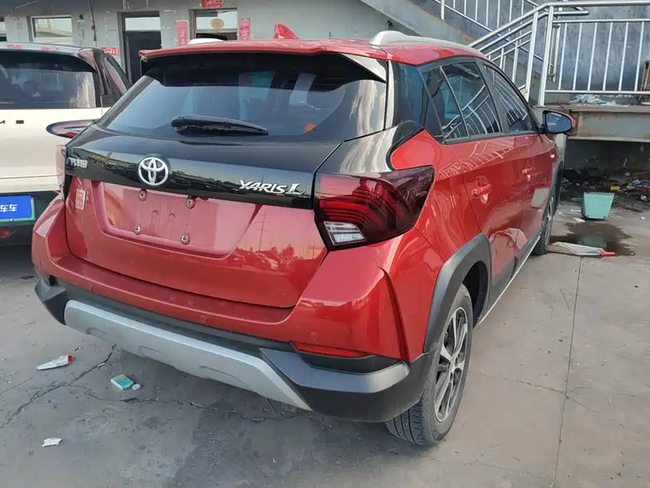 Toyota Yaris L 2022