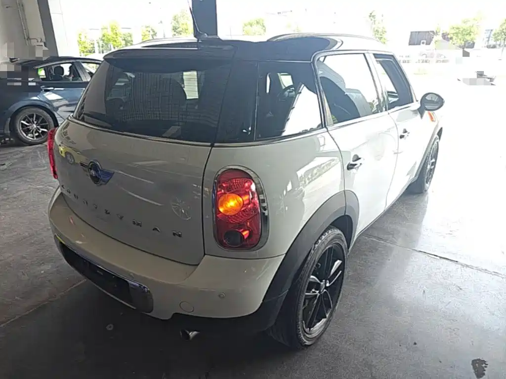 MINI Countryman 2016