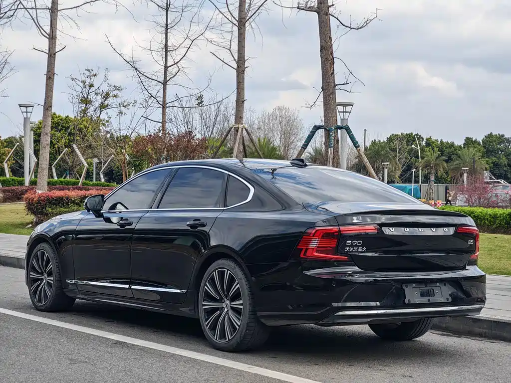 Volvo S90 2024 — фото 4