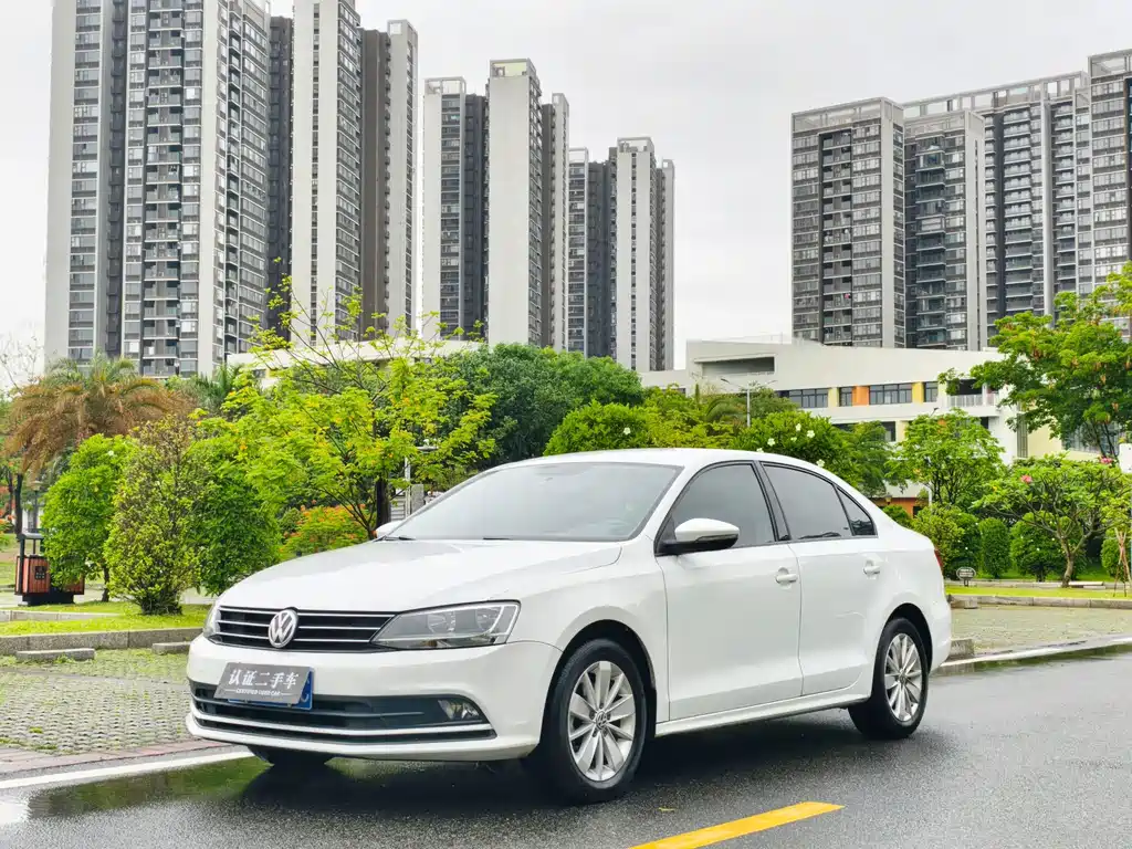 Volkswagen Sagitar 2019