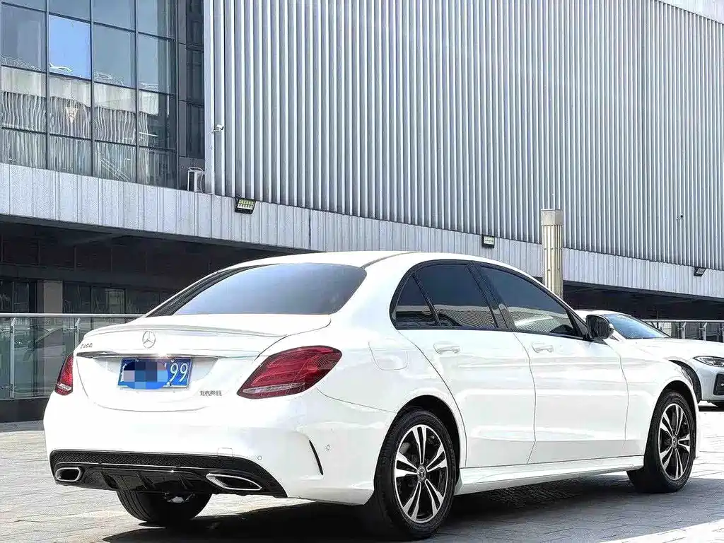 Mercedes-Benz C-Class 2018 — фото 4