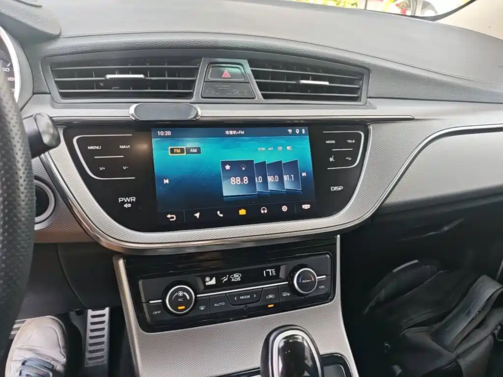 Geely Emgrand GS 2019 — фото 13