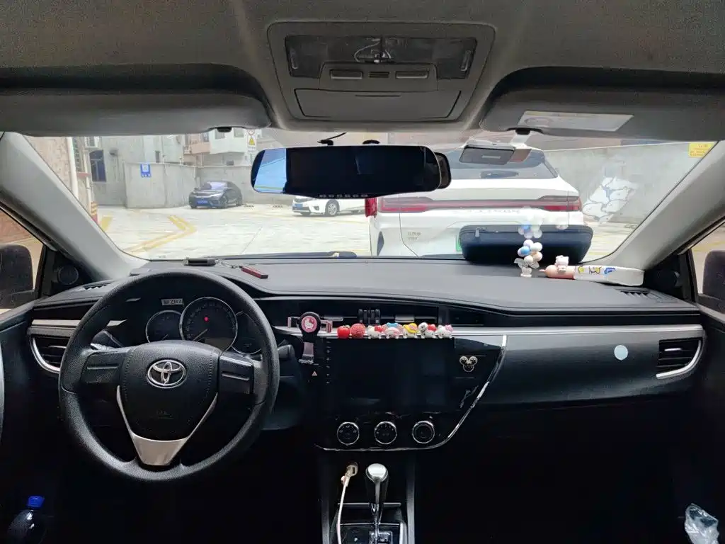 Toyota Corolla 2016 — фото 13