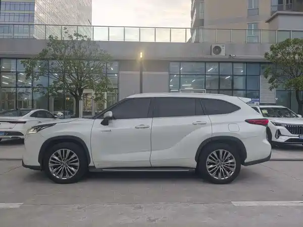 Toyota Highlander 2022