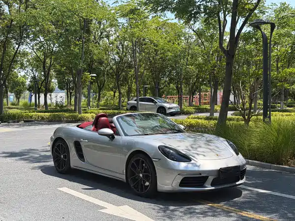 Porsche 718 2017