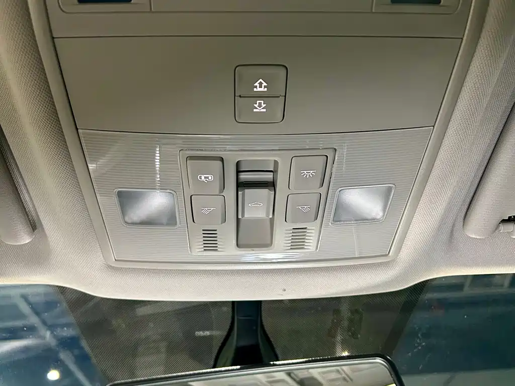 Skoda Karoq 2024 — фото 23