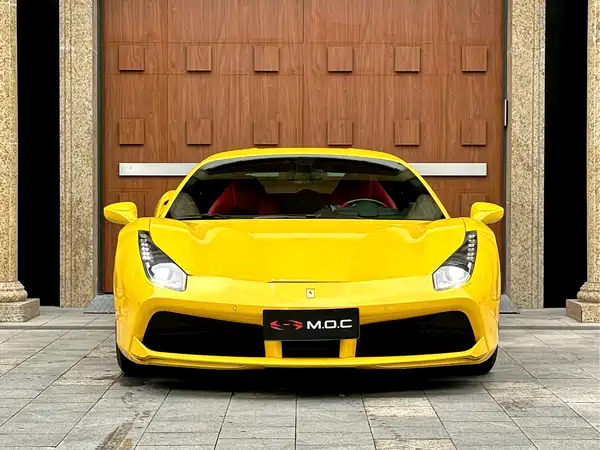 Ferrari 488 2015