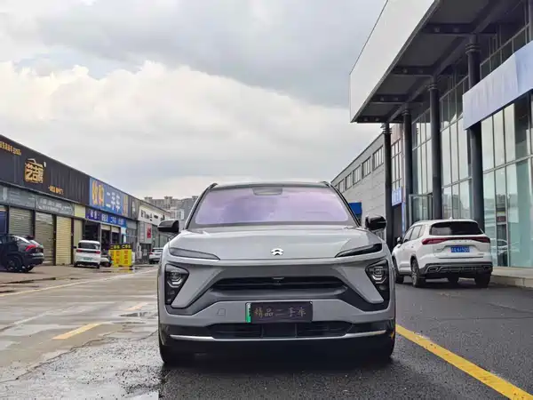 NIO ES6 2020