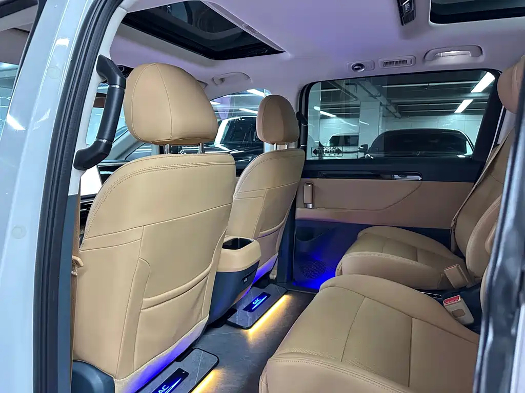 GAC Trumpchi E8 2025 — фото 10