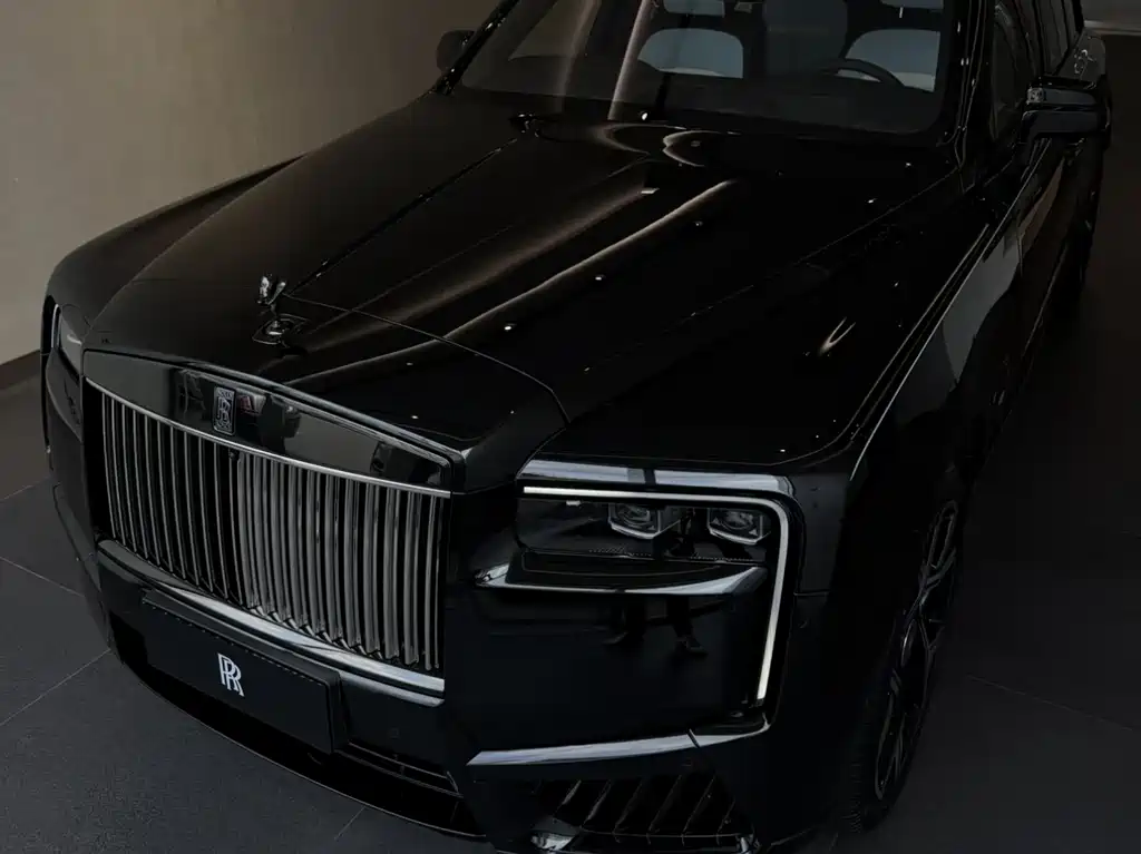 Rolls-Royce Cullinan — фото 12