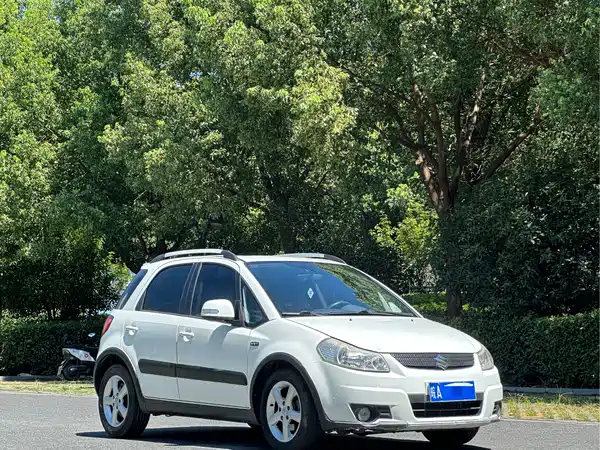 Suzuki Karma 2010