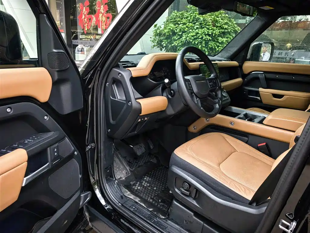 Land Rover Defender 2025 — фото 4
