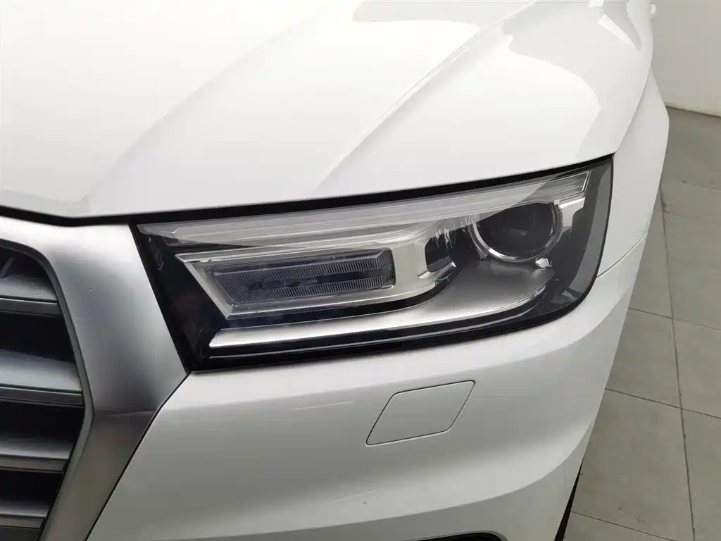 Audi Q5L 2018