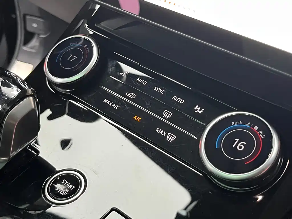 Land Rover Range Rover Sport 2023 — фото 22