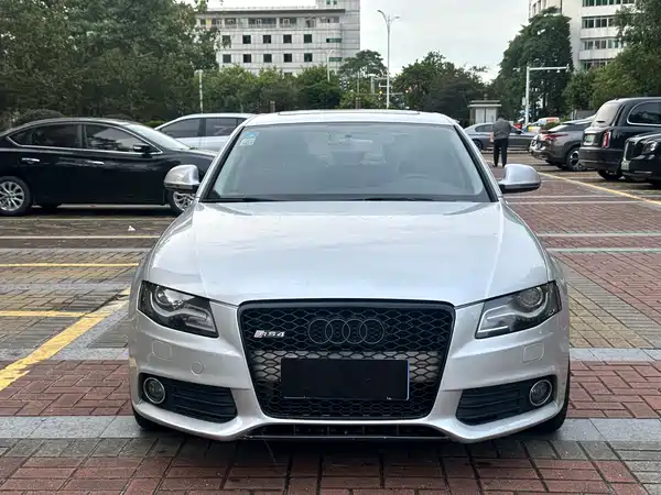 Audi A4L 2010