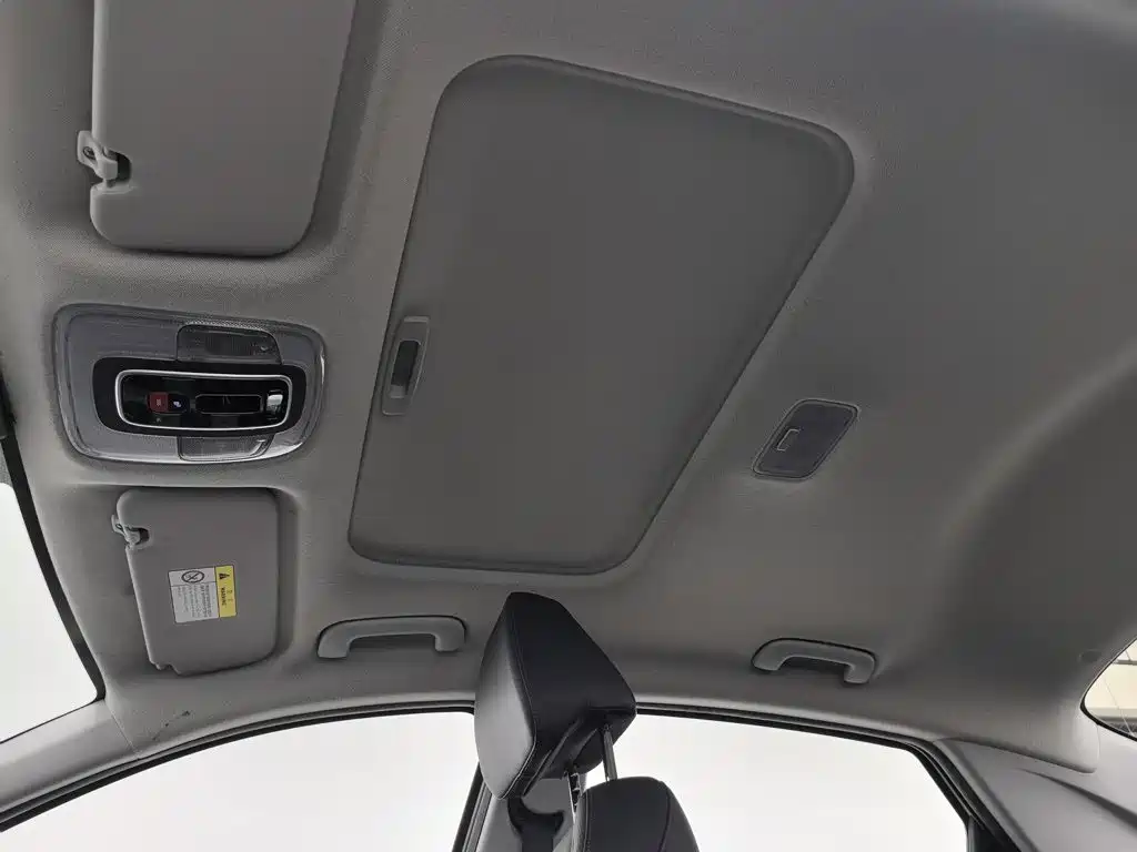 Hyundai Elantra 2025 — фото 14
