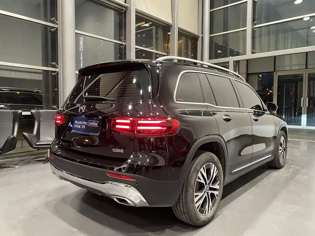 Mercedes-Benz GLB 2024 — фото 15