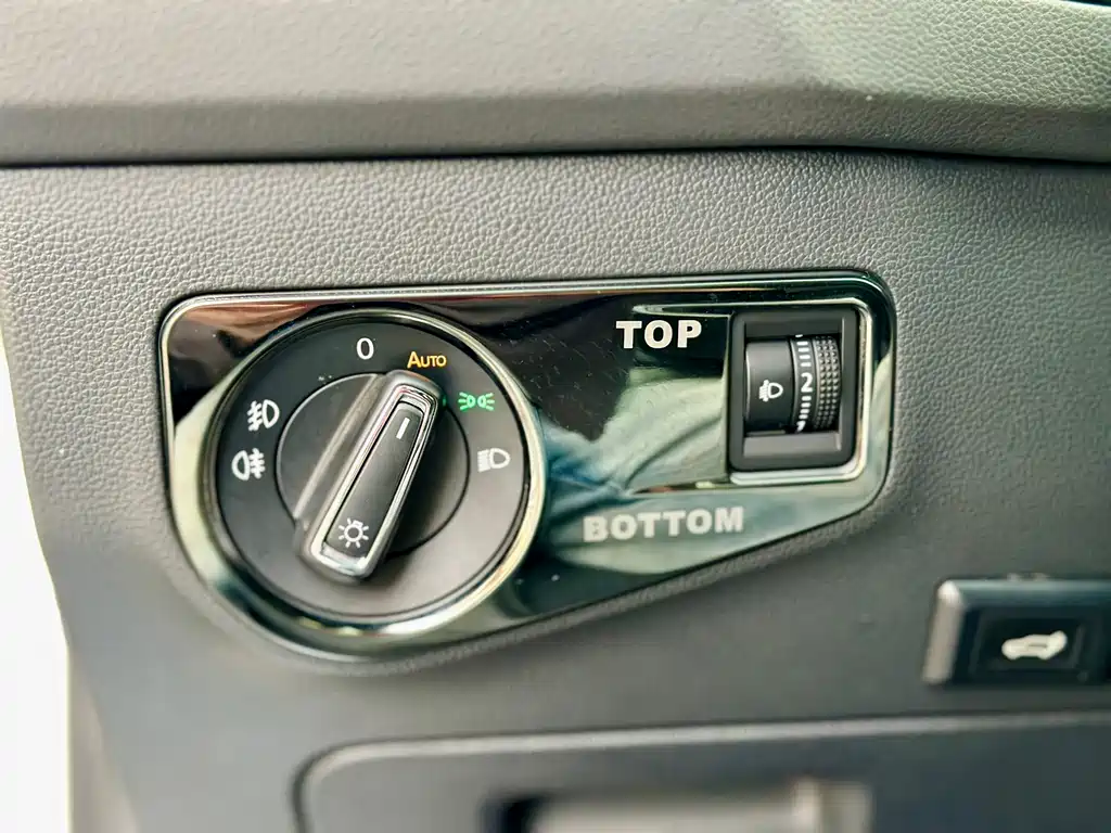 Volkswagen Tiguan L 2020 — фото 22