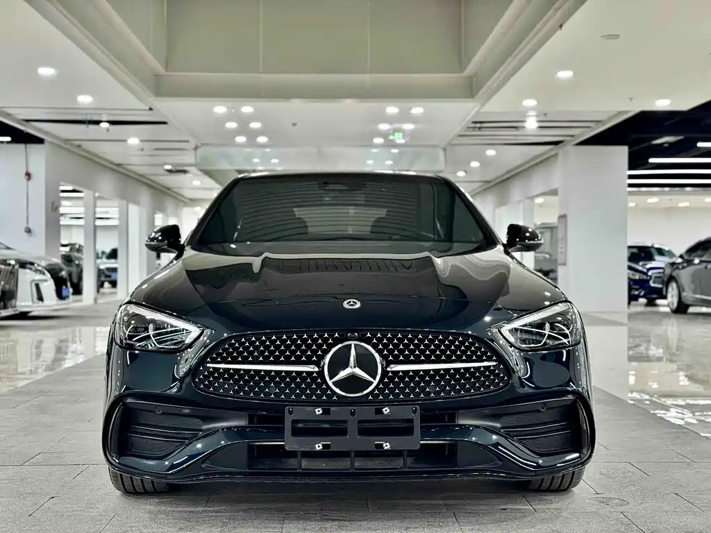 Mercedes-Benz C-Class 2023 — фото 2